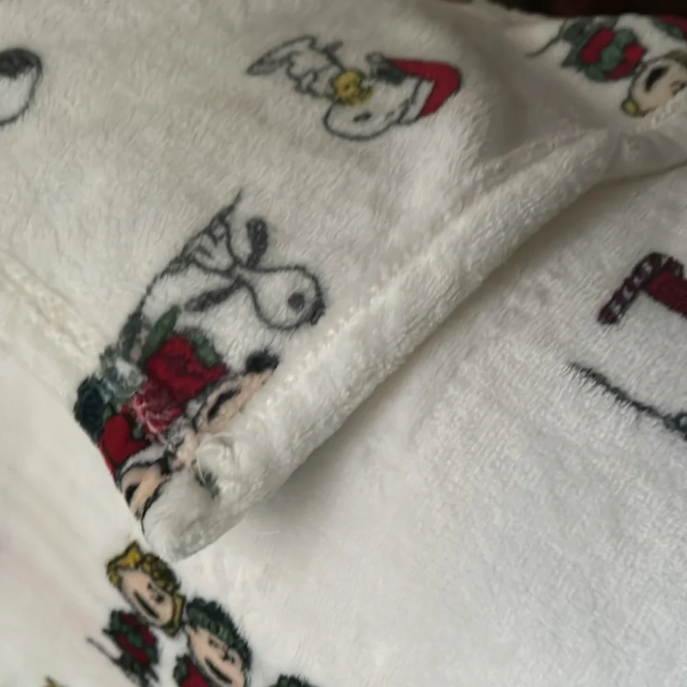 Snoopy fleece blanket